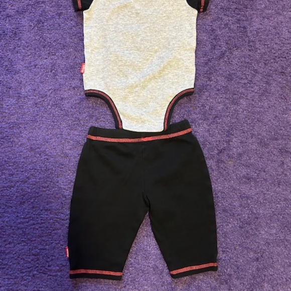 Disney Baby, Mickey Mouse onesie and pant set - 3/6 Months - Picture 4 of 5